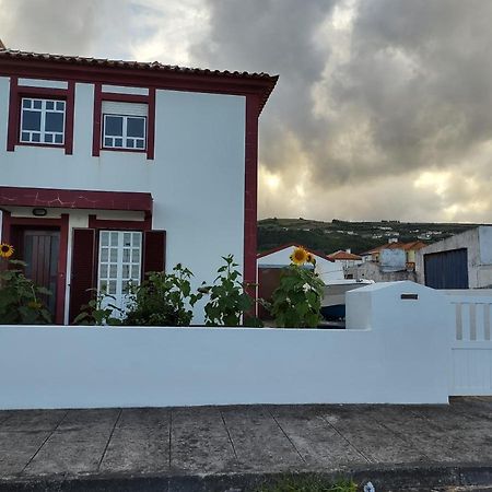 Villa Casa frente al mar y completamente restaurada Santa Cruz das Flores Exterior foto