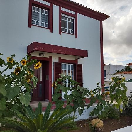 Villa Casa frente al mar y completamente restaurada Santa Cruz das Flores Exterior foto
