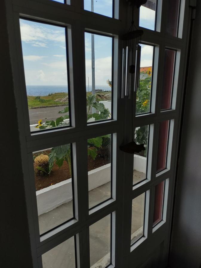 Villa Casa frente al mar y completamente restaurada Santa Cruz das Flores Exterior foto